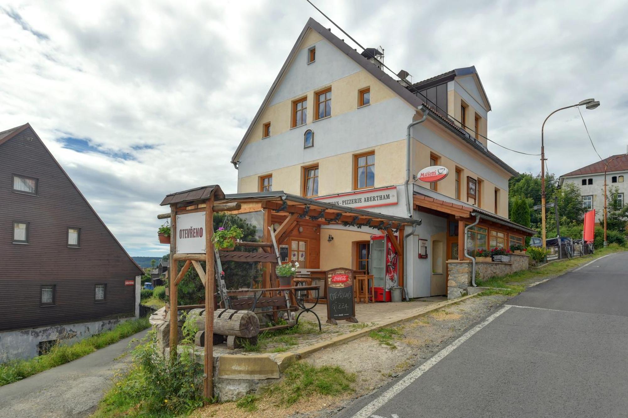 Resort Abertham - Penzion Ellen Abertamy Exterior foto